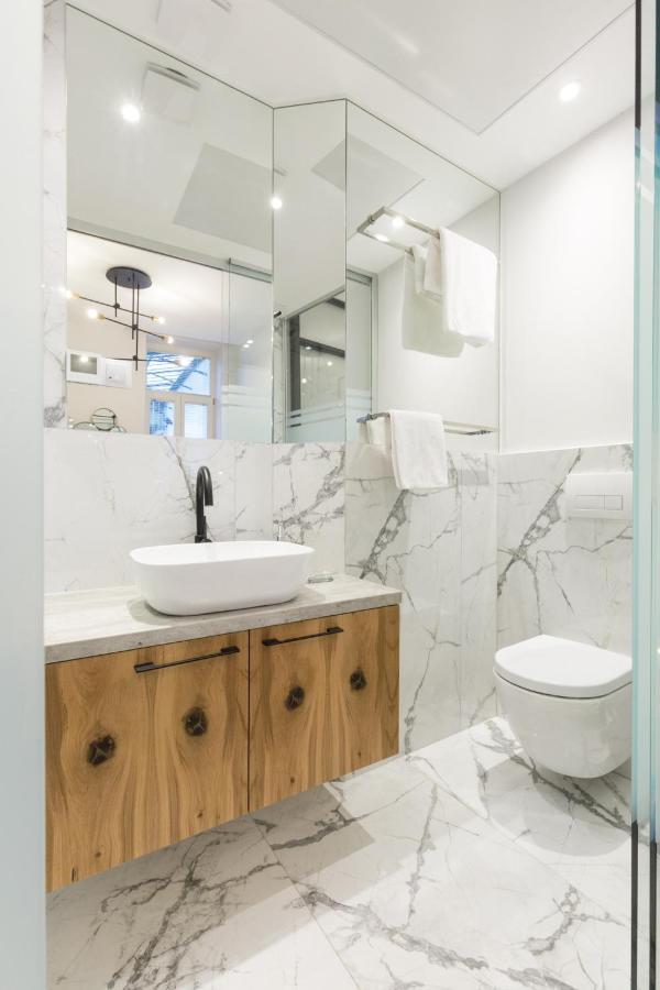 Luxury Dream Suite In The Absolute Center Budapest Esterno foto
